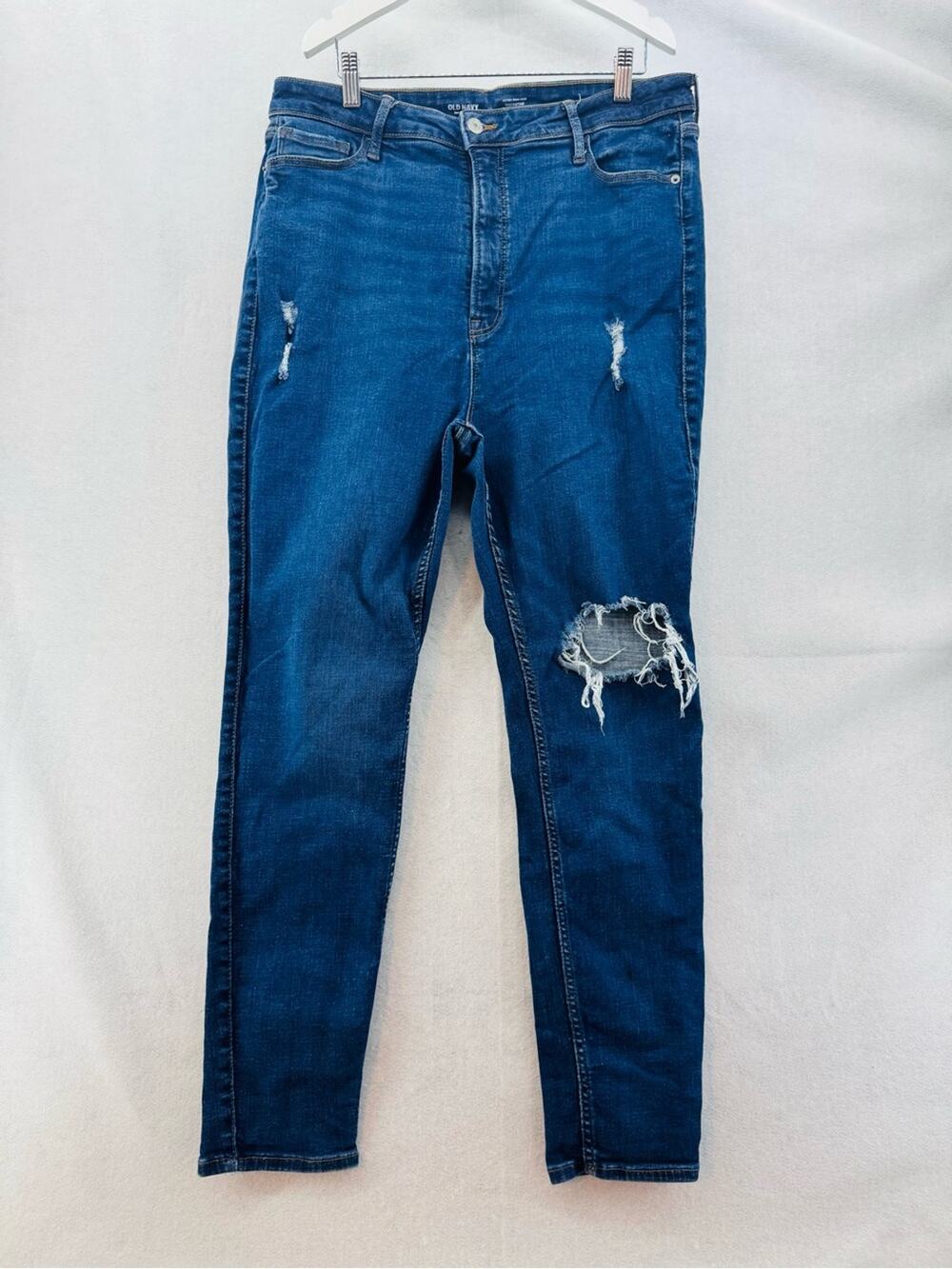 EUC Old Navy 360 Stretch Extra High Rise Rockstar Super Skinny Jeans size 16